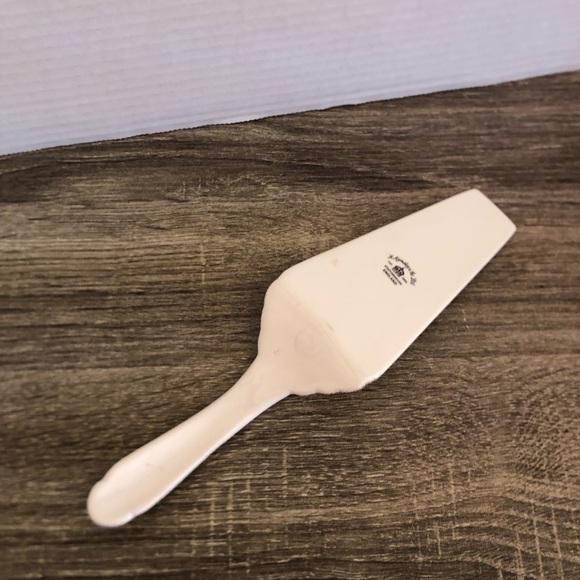 Staffordshire Floral China Cake Server - Picture 6 of 9